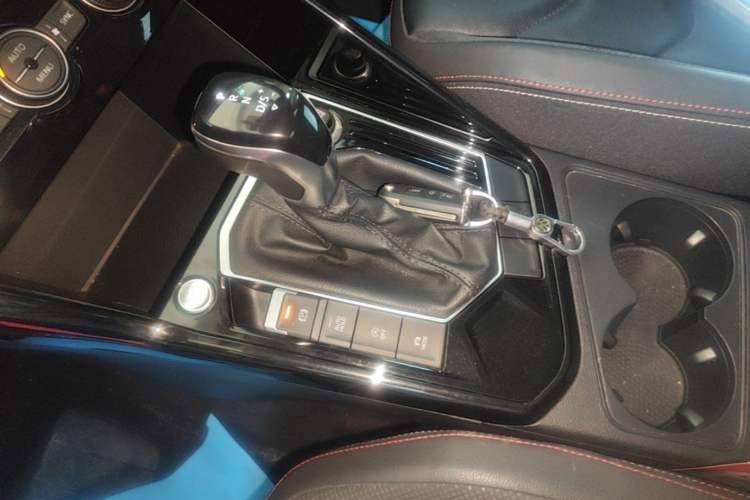 Used Volkswagen Tayron 2019 330TSI Two-Wheel Drive Luxury Model China VI Standard Gear Lever