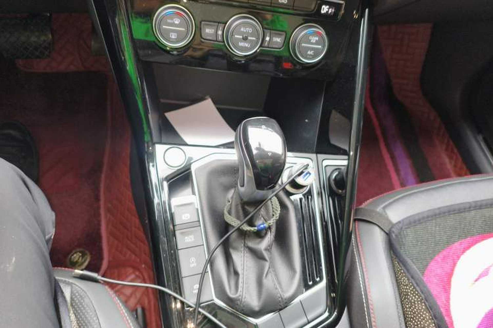 Used Volkswagen Tayron 2019 330TSI Two-Wheel Drive Luxury Model China VI Standard Gear Lever
