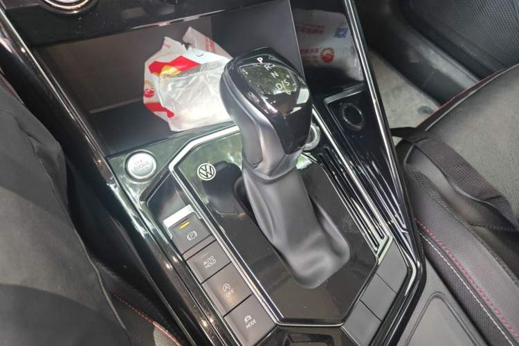 Used Volkswagen Tayron 2019 330TSI Two-Wheel Drive Luxury Model China VI Standard Gear Lever