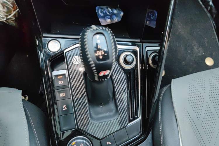 Used Volkswagen Tayron 2019 380TSI Four-Wheel Drive R-Line China VI-standard Gear Lever