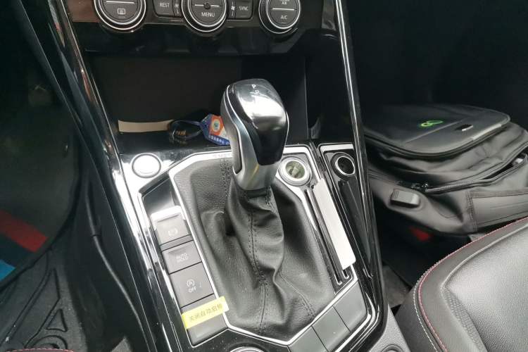 Used Volkswagen Tayron 2019 330TSI Four-Wheel Drive Luxury Version China V Standard Gear Lever