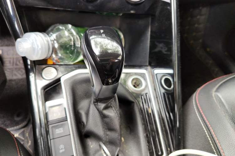 Used Volkswagen Tayron 2019 330TSI Two-Wheel Drive Luxury Model China VI Standard Gear Lever