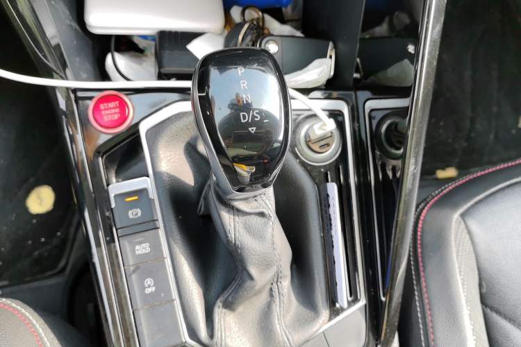 Used Volkswagen Tayron 2019 330TSI Four-Wheel Drive Luxury Version China VI Standard Gear Lever
