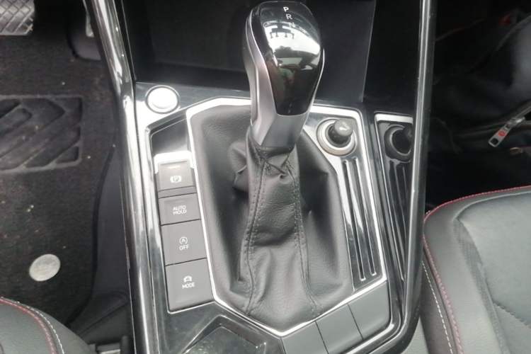 Used Volkswagen Tayron 2019 330TSI Two-Wheel Drive Luxury Model China VI Standard Gear Lever