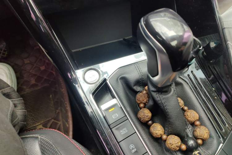 Used Volkswagen Tayron 2019 330TSI Two-Wheel-Drive Luxury Version China V Emission Standard Gear Lever