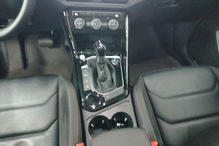 Used Volkswagen Tayron 2019 330TSI Two-Wheel Drive Luxury Model China VI Standard Gear Lever