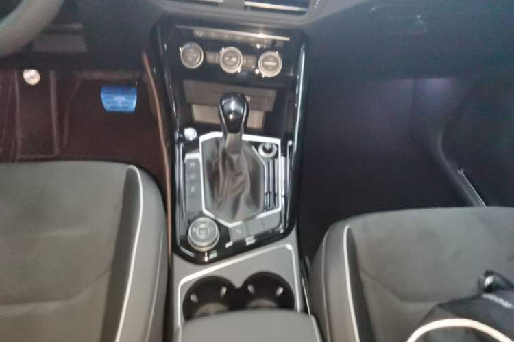 Used Volkswagen Tayron 2019 380TSI Four-Wheel Drive Prestige Model China VI Standard Gear Lever