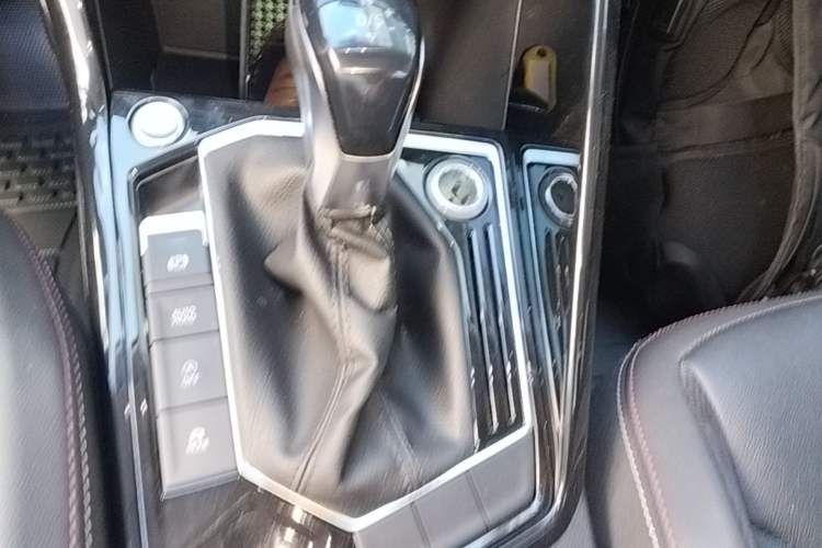Used Volkswagen Tayron 2019 330TSI Two-Wheel Drive Luxury Model China VI Standard Gear Lever