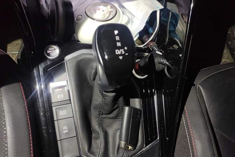 Used Volkswagen Tayron 2019 330TSI Four-Wheel Drive Luxury Version China VI Standard Gear Lever