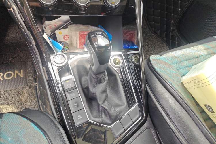 Used Volkswagen Tayron 2019 330TSI Two-Wheel Drive Luxury Model China VI Standard Gear Lever