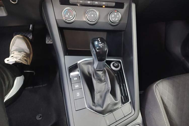 Used Volkswagen Tayron 2019 Teramont Edition 280TSI Two-Wheel Drive Comfort Model China VI Standard Gear Lever