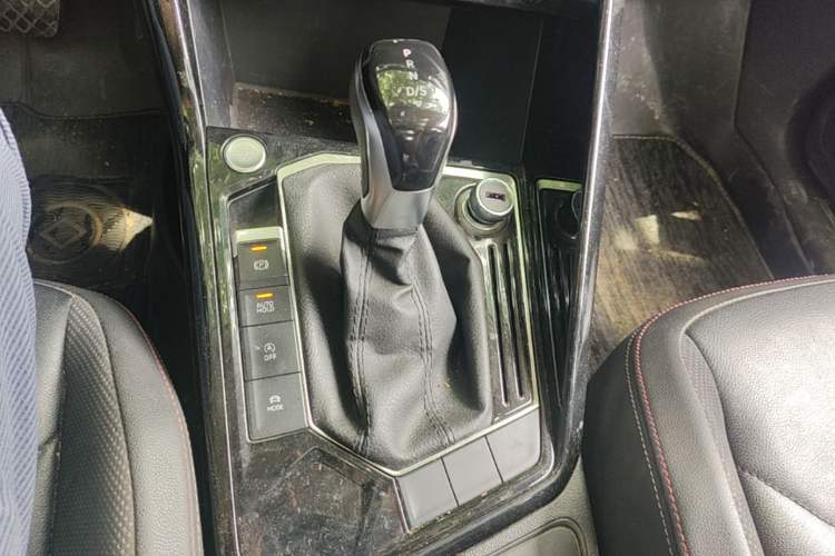 Used Volkswagen Tayron 2019 Teramont Edition 280TSI Two-Wheel Drive Luxury Model China VI Standard Gear Lever