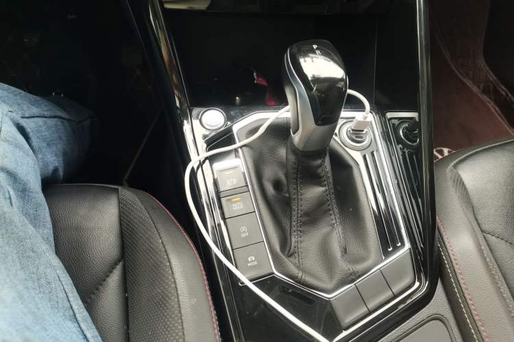 Used Volkswagen Tayron 2019 Teramont Edition 280TSI Two-Wheel Drive Luxury Model China VI Standard Gear Lever