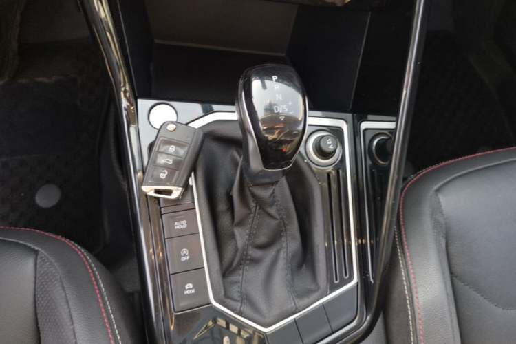 Used Volkswagen Tayron 2019 Teramont Edition 280TSI Two-Wheel Drive Luxury Model China VI Standard Gear Lever