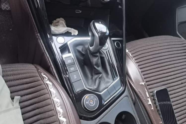 Used Volkswagen Tayron 2019 330TSI Four-Wheel Drive Luxury Version China VI Standard Gear Lever