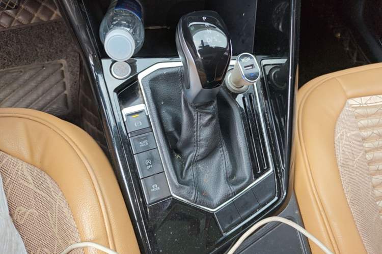 Used Volkswagen Tayron 2019 330TSI Two-Wheel-Drive Luxury Version China V Emission Standard Gear Lever