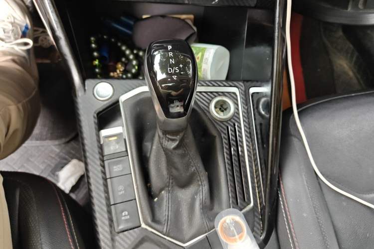 Used Volkswagen Tayron 2019 Teramont Edition 280TSI Two-Wheel Drive Luxury Model China VI Standard Gear Lever