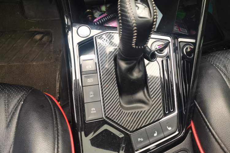 Used Volkswagen Tayron 2019 Teramont Edition 280TSI Two-Wheel Drive Luxury Model China VI Standard Gear Lever