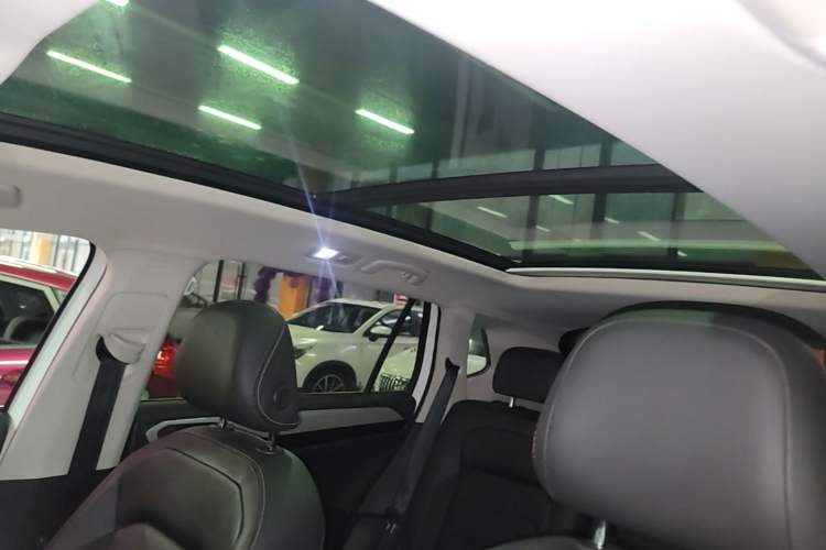 Used Volkswagen Tayron 2019 330TSI Four-Wheel Drive Luxury Version China VI Standard Headliner
