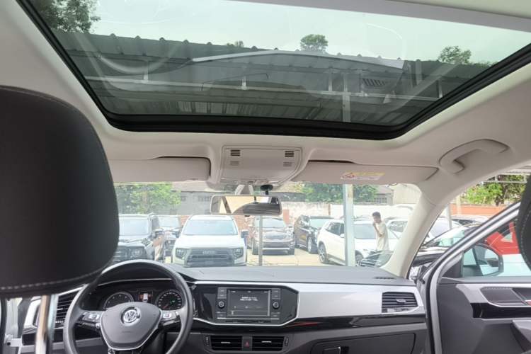 Used Volkswagen Tayron 2019 330TSI Two-Wheel Drive Luxury Model China VI Standard Headliner