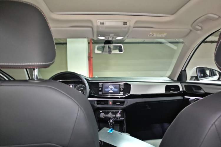 Used Volkswagen Tayron 2019 330TSI Two-Wheel-Drive Luxury Version China V Emission Standard Headliner