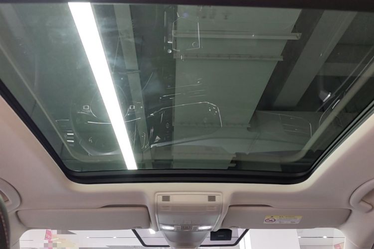 Used Volkswagen Tayron 2019 330TSI Two-Wheel-Drive Luxury Plus China VI Standard Headliner