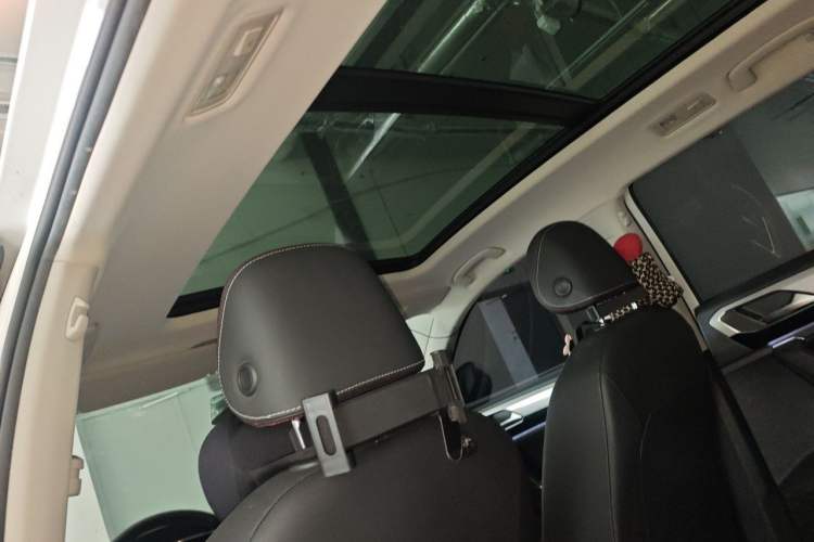 Used Volkswagen Tayron 2019 330TSI Two-Wheel Drive Luxury Model China VI Standard Headliner