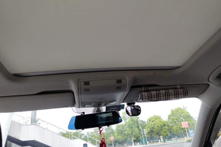 Used Volkswagen Tayron 2019 330TSI Two-Wheel-Drive Luxury Version China V Emission Standard Headliner