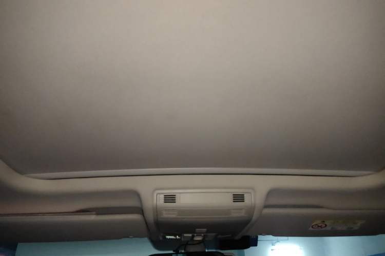 Used Volkswagen Tayron 2019 330TSI Two-Wheel Drive Luxury Model China VI Standard Headliner