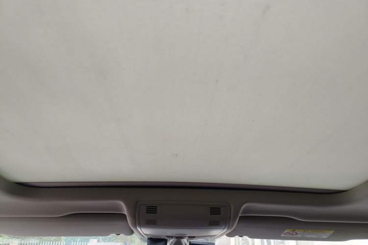 Used Volkswagen Tayron 2019 330TSI Two-Wheel Drive Luxury Model China VI Standard Headliner