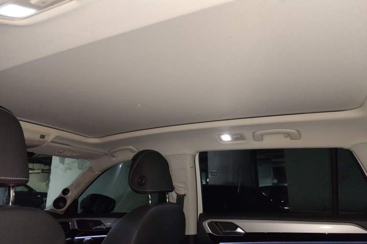 Used Volkswagen Tayron 2019 330TSI Four-Wheel Drive Luxury Version China VI Standard Headliner