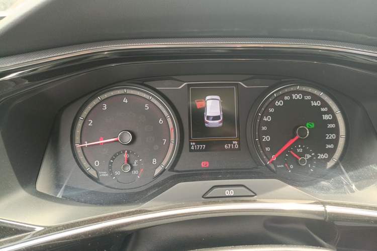 Used Volkswagen Tayron 2019 330TSI Two-Wheel Drive Luxury Model China VI Standard Instrument Cluster