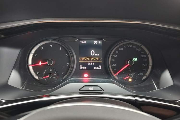 Used Volkswagen Tayron 2019 330TSI Two-Wheel Drive Luxury Model China VI Standard Instrument Cluster