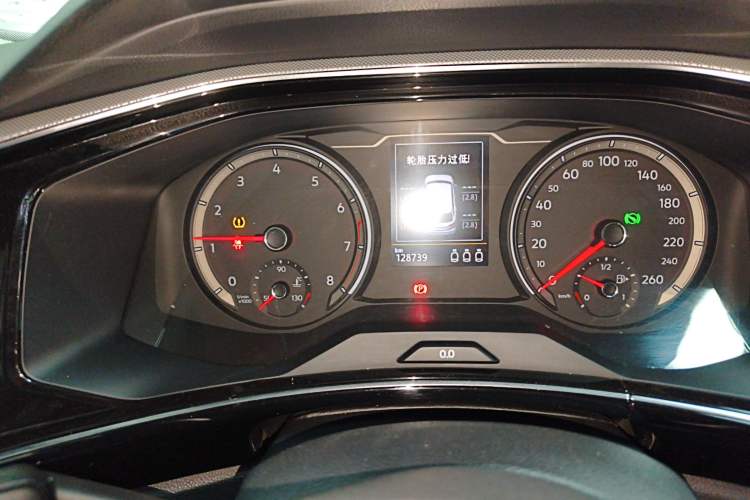 Used Volkswagen Tayron 2019 330TSI Two-Wheel-Drive Luxury Version China V Emission Standard Instrument Cluster