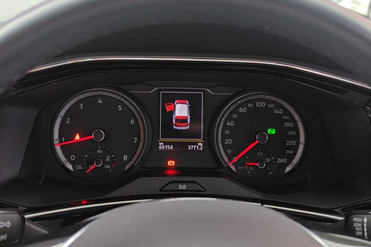 Used Volkswagen Tayron 2019 330TSI Two-Wheel Drive Luxury Model China VI Standard Instrument Cluster