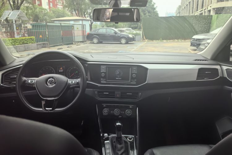 Used Volkswagen Tayron 2019 330TSI Two-Wheel Drive Luxury Model China VI Standard Interior 1