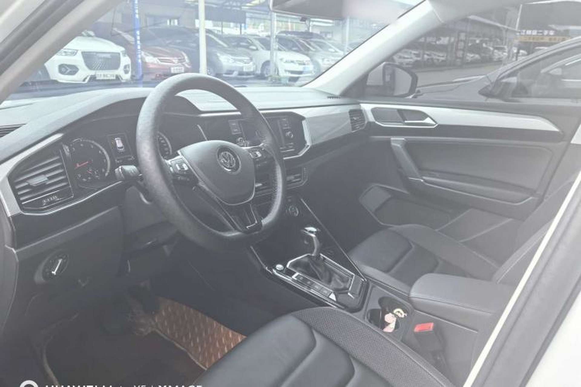 Used Volkswagen Tayron 2019 330TSI Two-Wheel Drive Luxury Model China VI Standard Interior 1