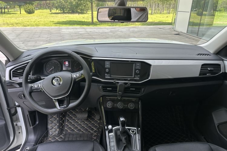 Used Volkswagen Tayron 2019 330TSI Two-Wheel Drive Luxury Model China VI Standard Interior 1