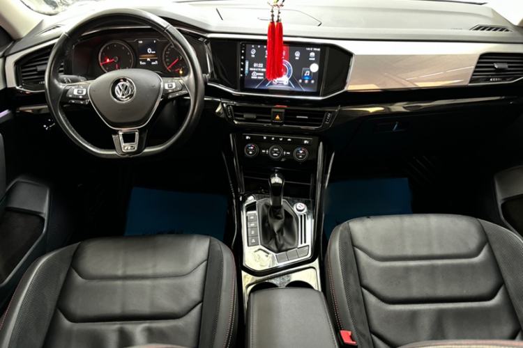 Used Volkswagen Tayron 2019 330TSI Two-Wheel Drive Luxury Model China VI Standard Interior 1