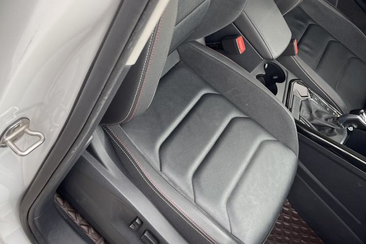 Used Volkswagen Tayron 2019 330TSI Two-Wheel Drive Luxury Model China VI Standard Interior 12