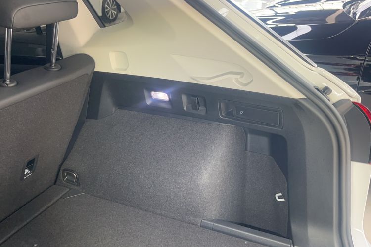Used Volkswagen Tayron 2019 330TSI Two-Wheel-Drive Prestige Version China VI Standard Interior 15
