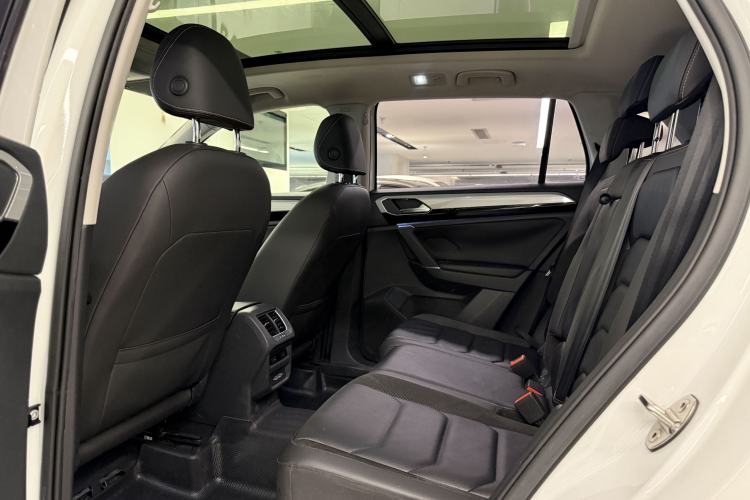 Used Volkswagen Tayron 2019 330TSI Two-Wheel Drive Luxury Model China VI Standard Interior 2
