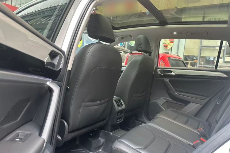 Used Volkswagen Tayron 2019 330TSI Two-Wheel Drive Luxury Model China VI Standard Interior 2