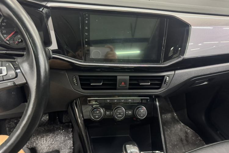 Used Volkswagen Tayron 2019 330TSI Two-Wheel Drive Luxury Model China VI Standard Interior 2