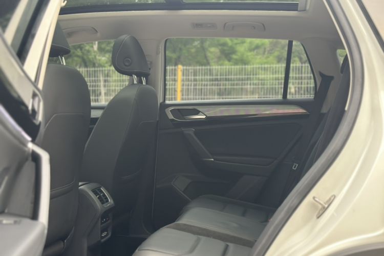 Used Volkswagen Tayron 2019 330TSI Two-Wheel Drive Luxury Model China VI Standard Interior 2