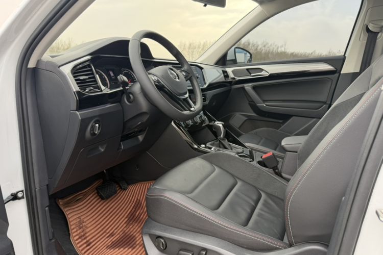 Used Volkswagen Tayron 2019 330TSI Two-Wheel Drive Luxury Model China VI Standard Interior 2