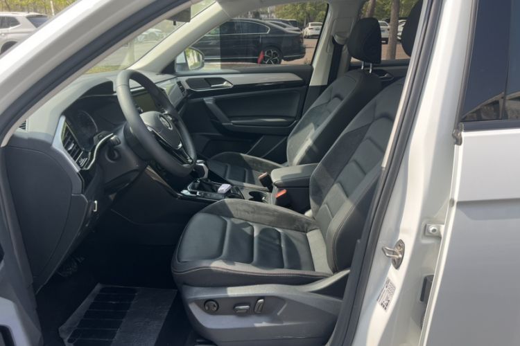 Used Volkswagen Tayron 2019 330TSI Two-Wheel Drive Luxury Model China VI Standard Interior 2