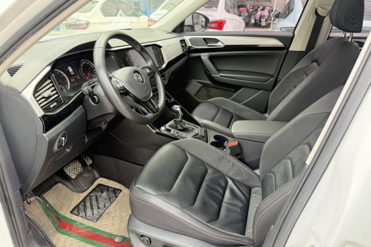 Used Volkswagen Tayron 2019 330TSI Two-Wheel-Drive Luxury Version China V Emission Standard Interior 3