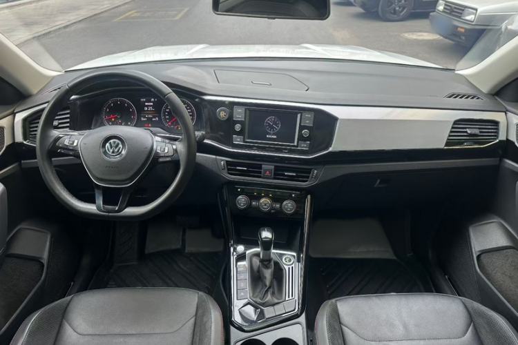 Used Volkswagen Tayron 2019 330TSI Two-Wheel Drive Luxury Model China VI Standard Interior 3
