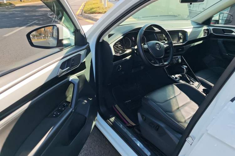 Used Volkswagen Tayron 2019 330TSI Four-Wheel Drive Luxury Version China V Standard Interior 3